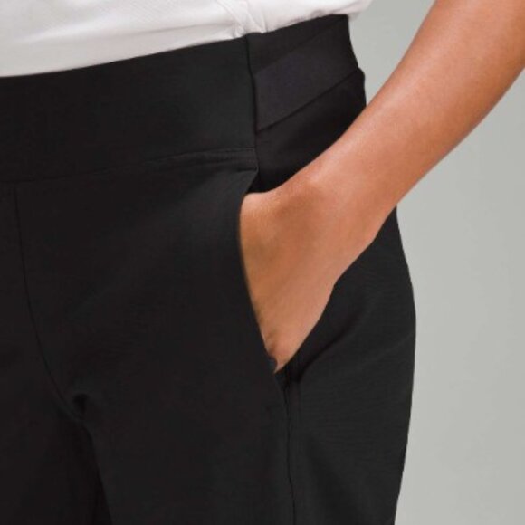 NWT Lululemon Warpstreme Multi-Pocket Mid-Rise Golf Pant 28" (Color: Black) - Picture 5 of 6